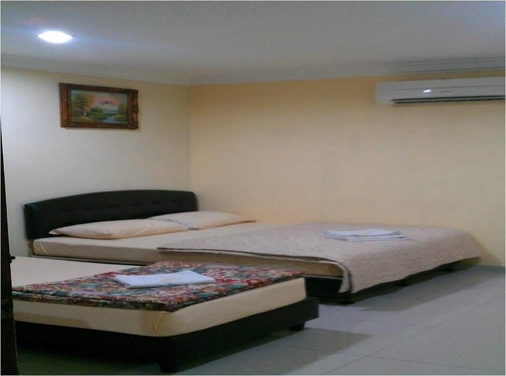 Casavilla Travellers Lodge Taiping Exterior foto